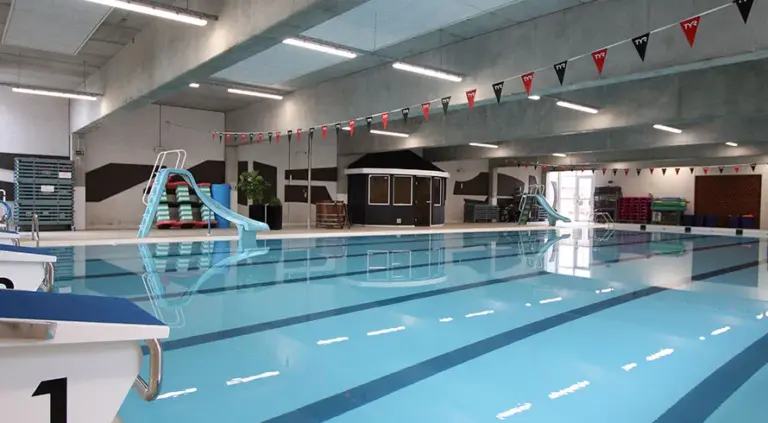AU_Slider-billeder_svømmehal