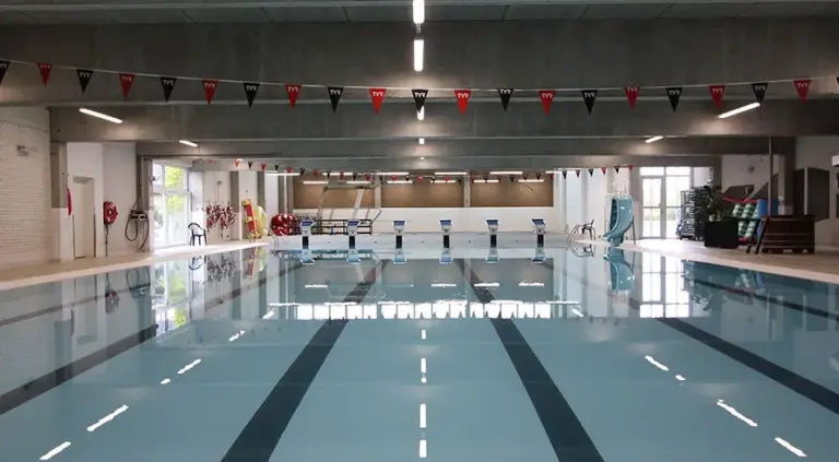 AU_Slider-billeder_svømmehal3