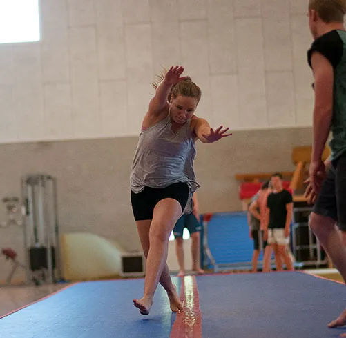 AU_kvardrat-til-2-delt-side-banespring