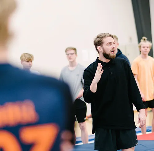 AU_kvardrat-til-2-delt-side_spring-fokus